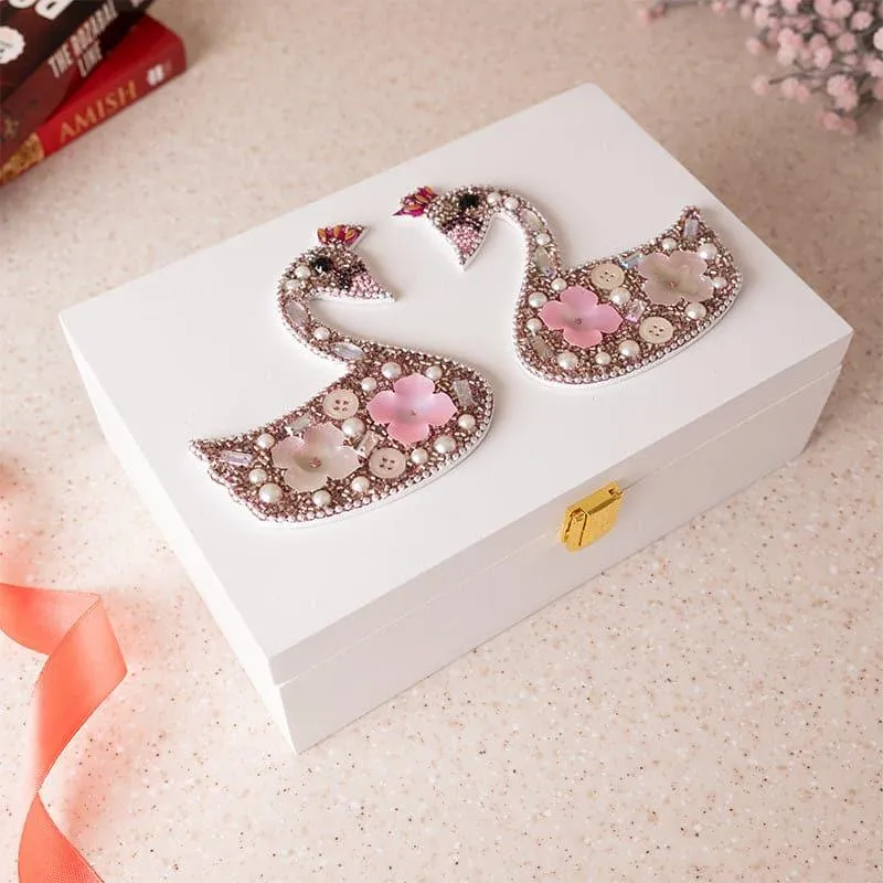 Sweet Swan Shine Organiser - Swan Love Collection media 1