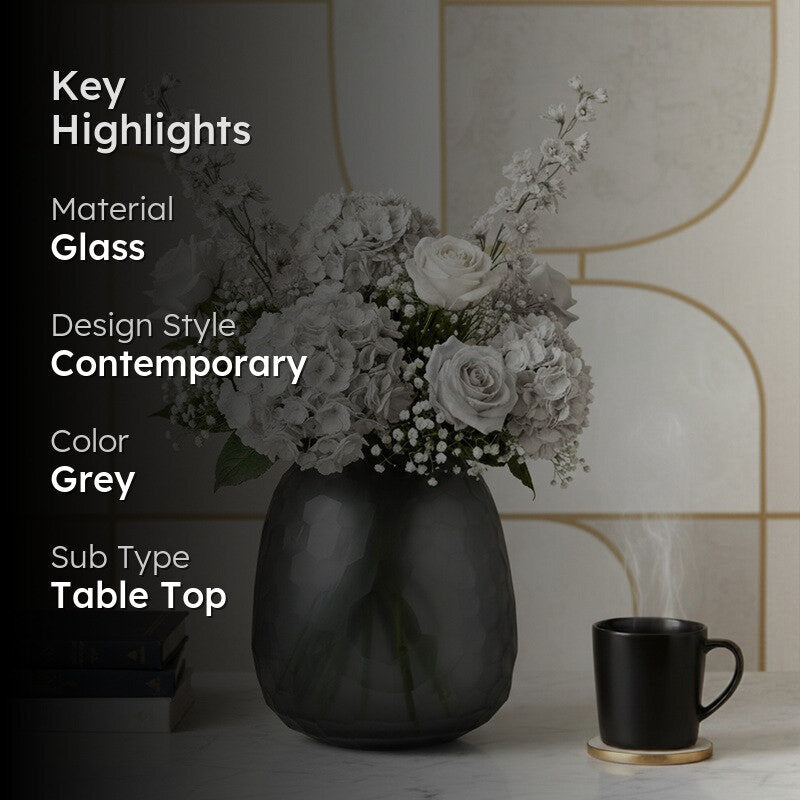 Plumea Glass Vase media 2