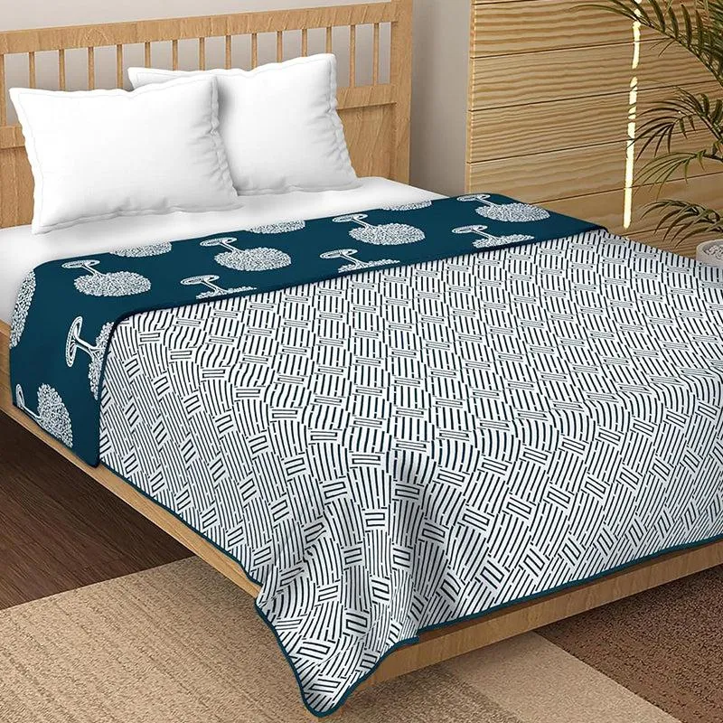 Moohina Reversible Cotton Dohar (Blue)  - 180 GSM media 1