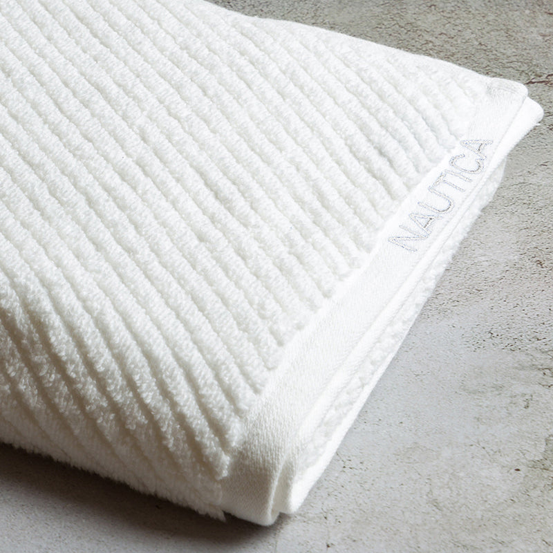 Nautica Riviera Soft Cotton Bath Towel - White media 5