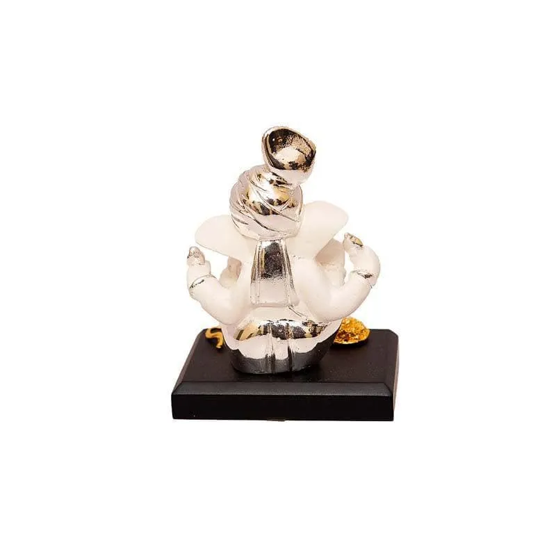 Vakratunda Idol- White/Silver media 5