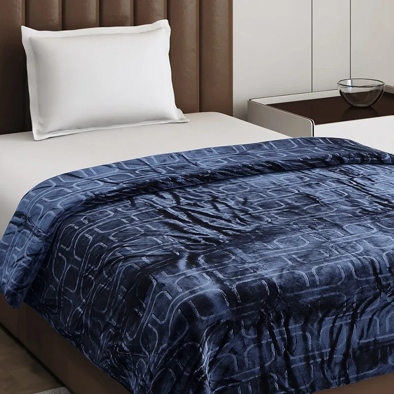 Monte Carlo Warmora Geometric Print Polyester Blanket (Blue) - 210 GSM media 5