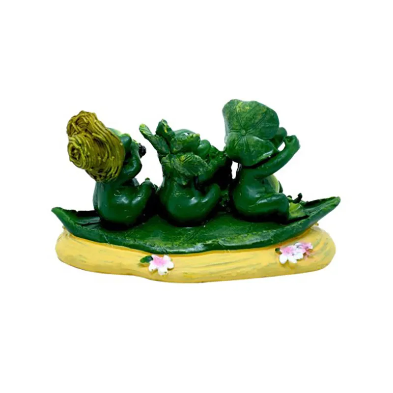 Froggy Friends Resin Showpiece media 4