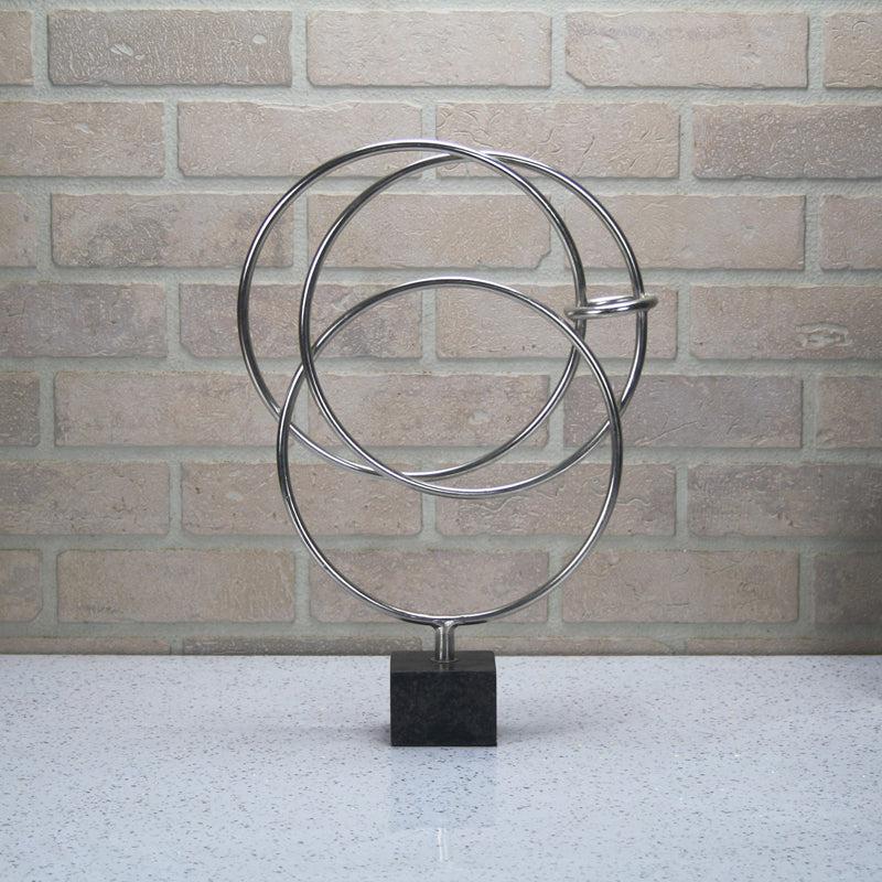 Mista Loop Showpiece