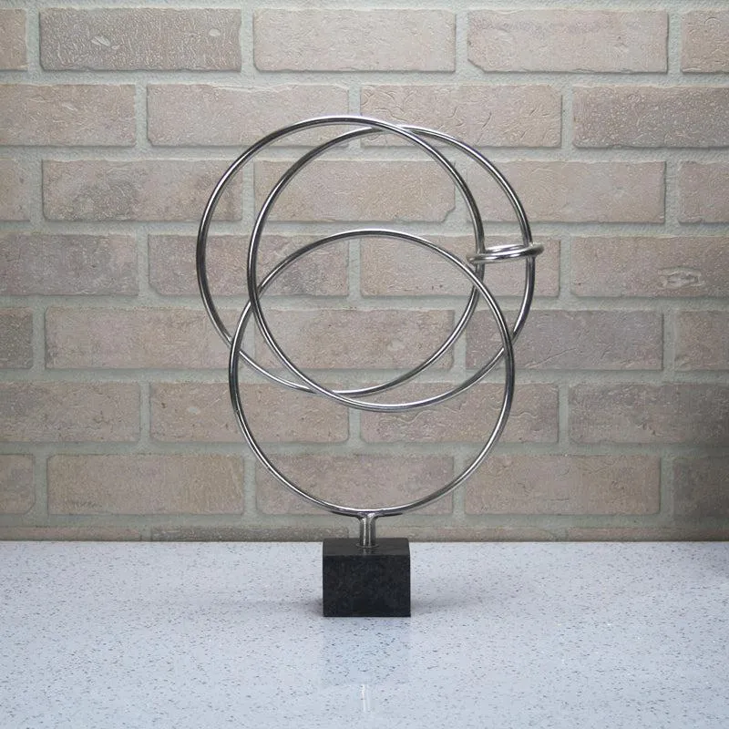 Mista Loop Showpiece media 1