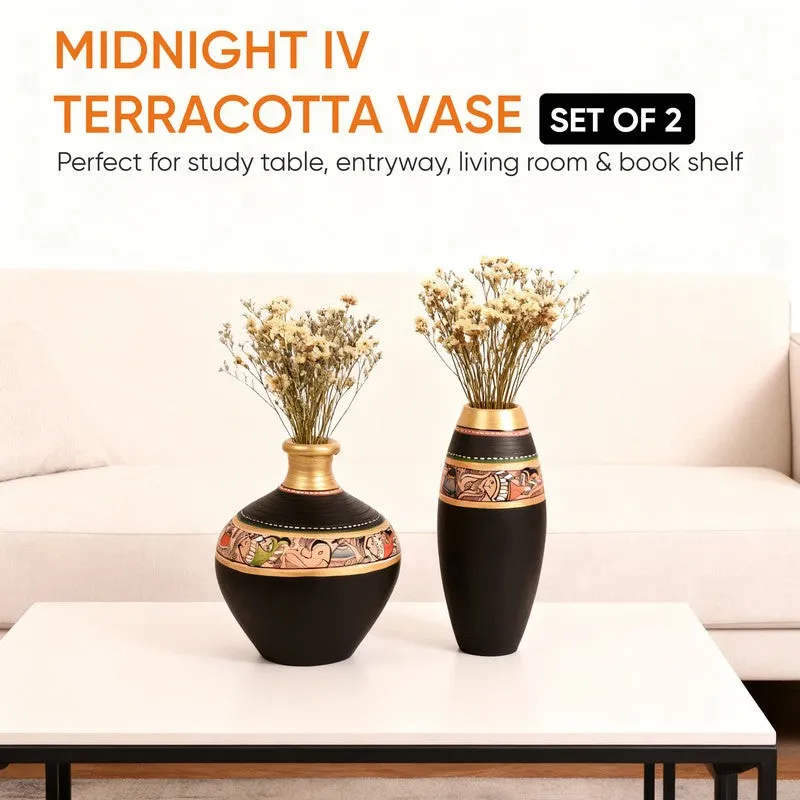 Machumu Tribal Terracotta Vase - Set Of Two media 10