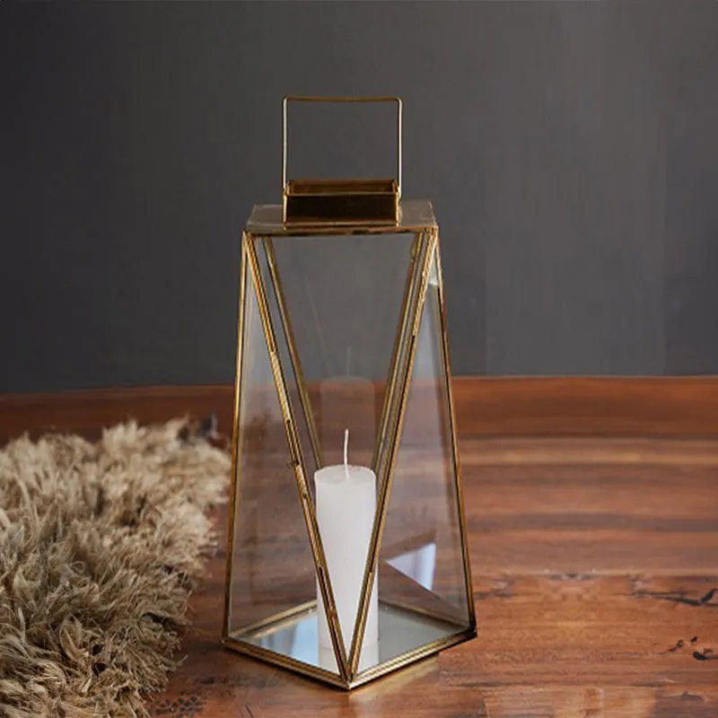Lanterno Brass Candle Holder media 1