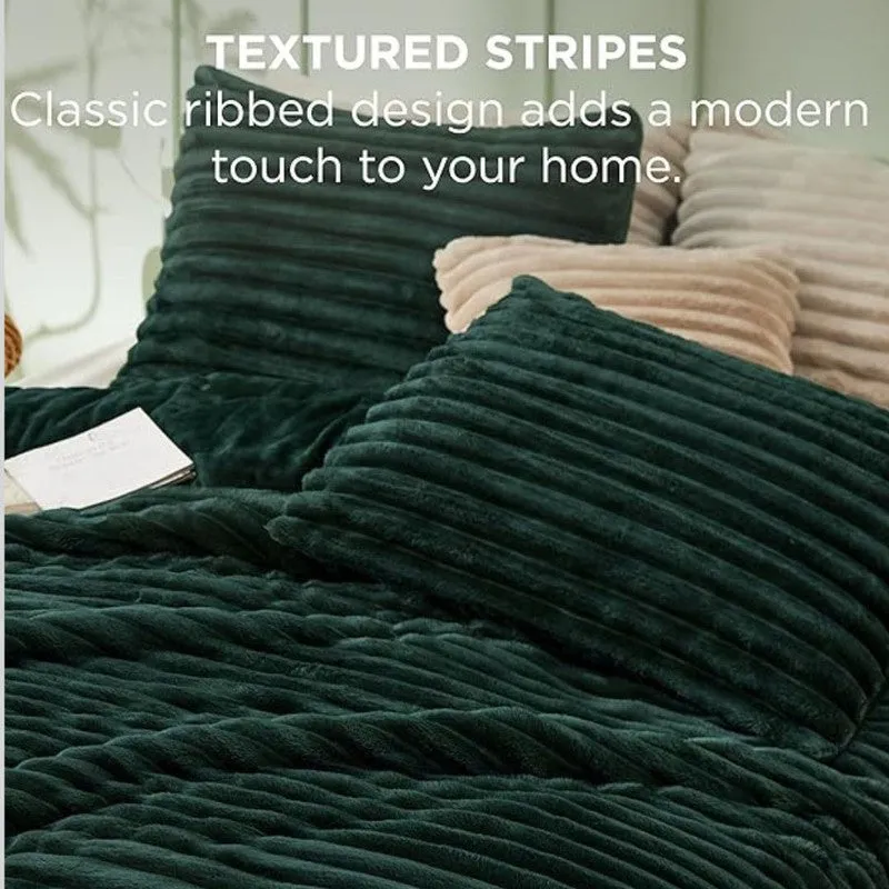 SleepScape Faux Fabric Blanket (Green)- 300 GSM media 6