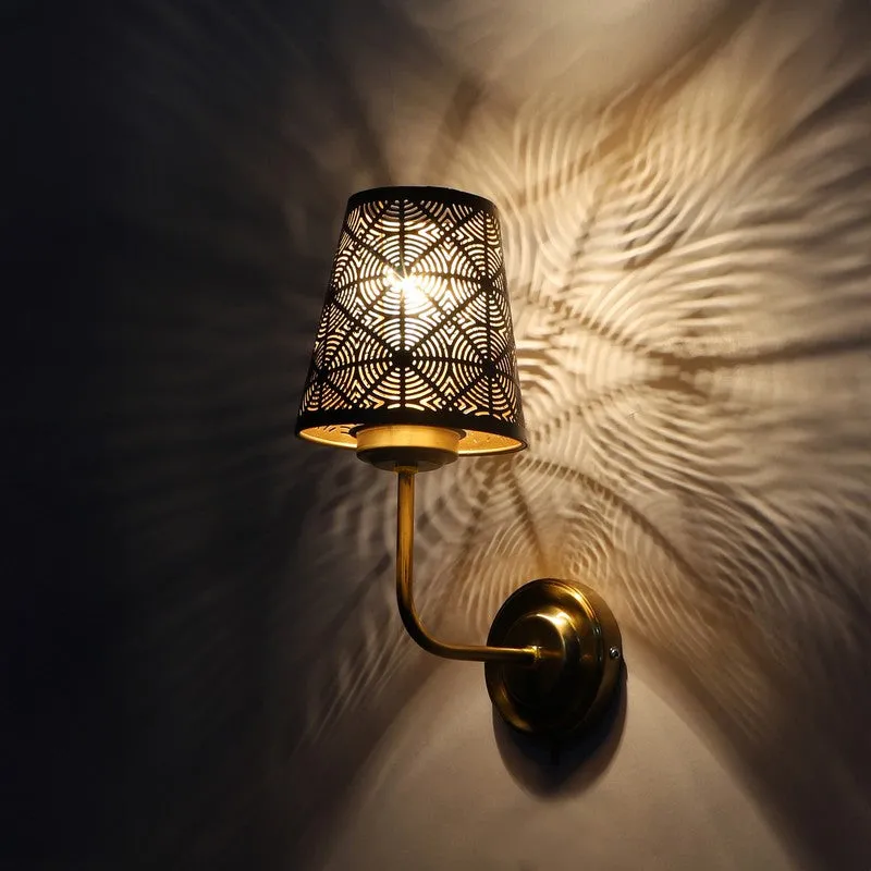 Filigree Metal Wall Lamp media 7