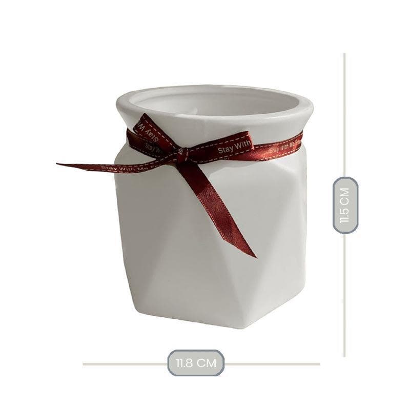 Quirky Contours Vase - White media 4