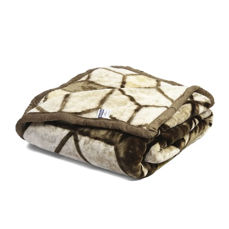 Monte Carlo Honeycomb Haven Blanket - 600 GSM media 6