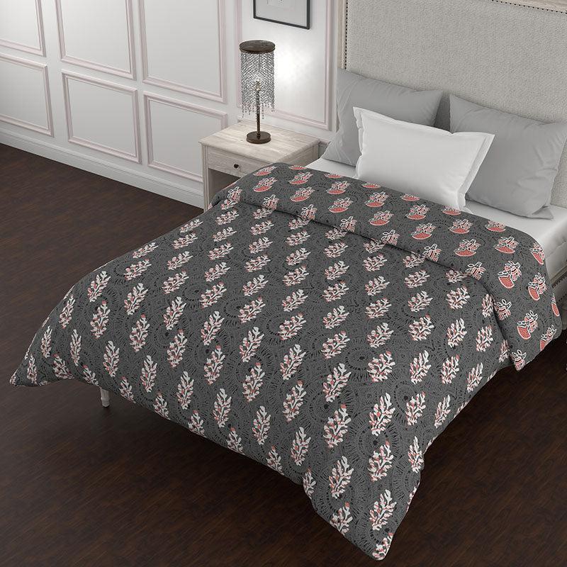 Juhi Reversible Floral Cotton Comforter (Grey & Red) - 150 GSM media 5