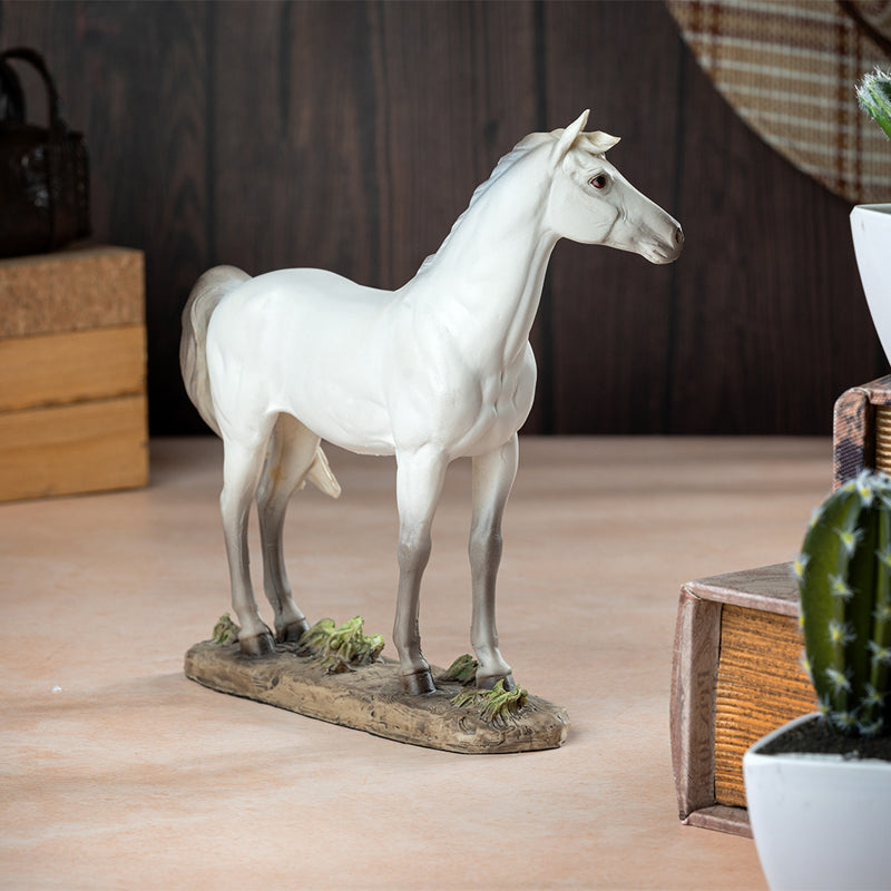 Palomino Stallion Showpiece - Product Size