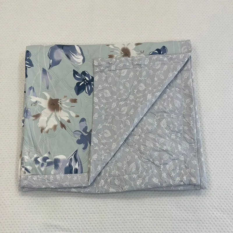 Neo Floral Cotton Comforters - 300 GSM media 6