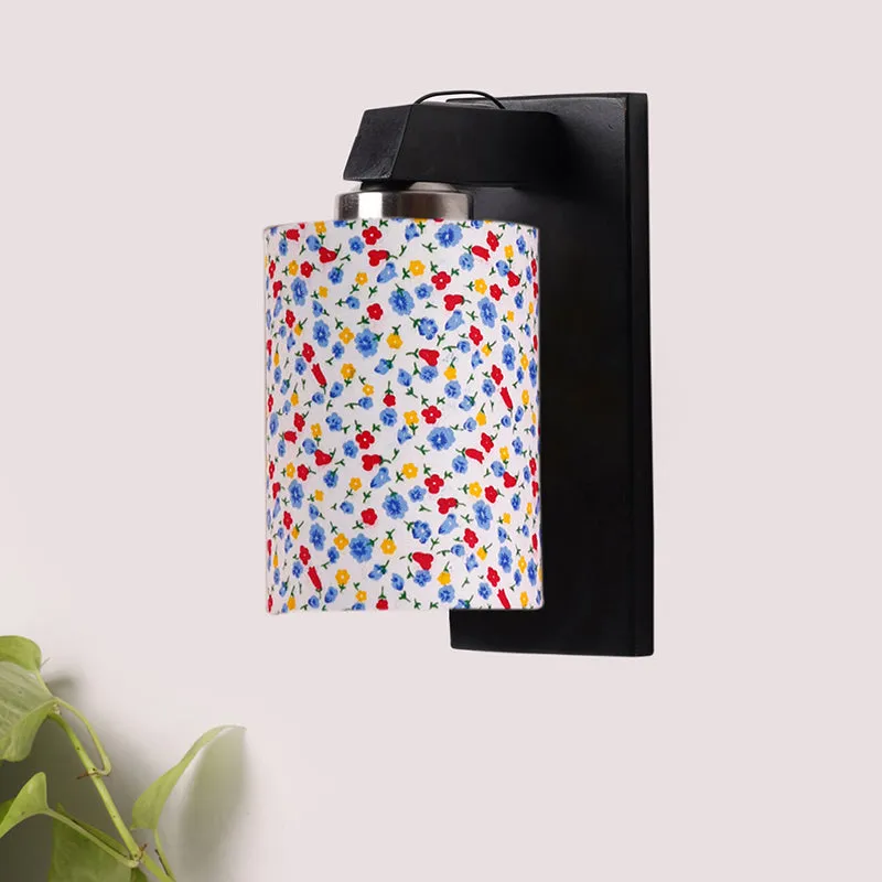 Eyrie Tiny Fleur Wooden Wall Lamp media 3
