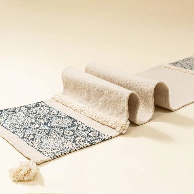 Diem Cotton Table Runner media 1
