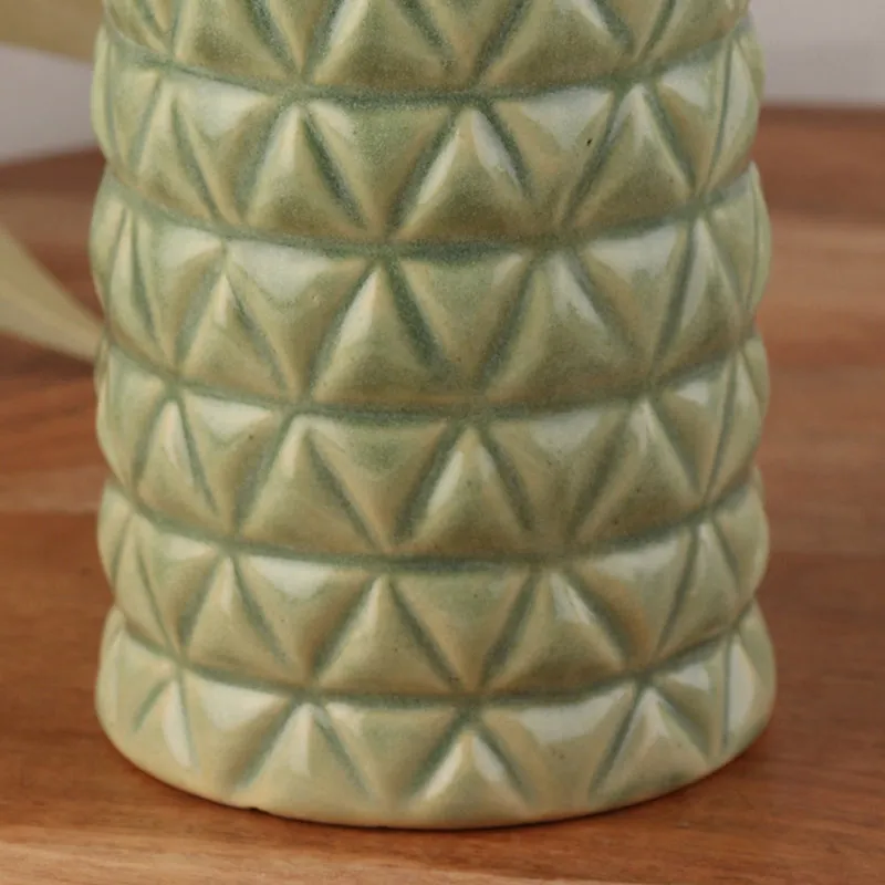 Lillian Neo Ceramic Brush Holder media 4