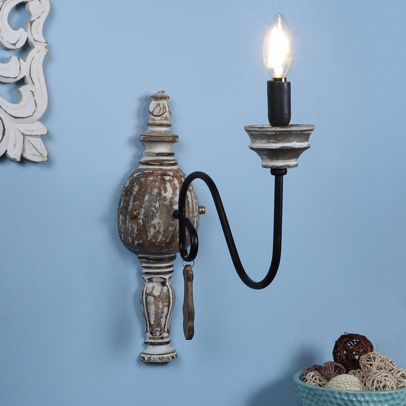 Caleira Iron Wall Lamp