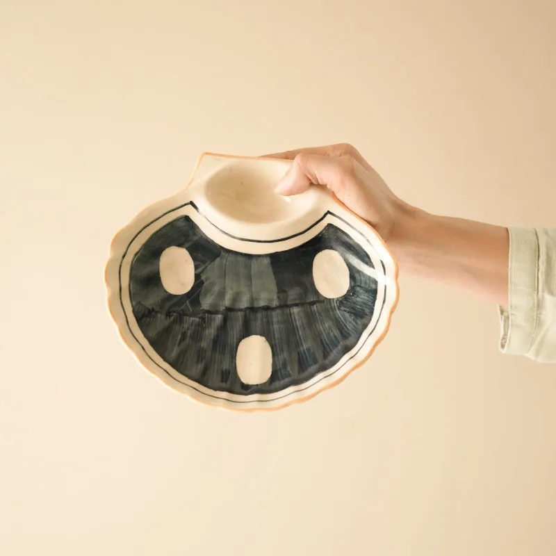 Shell Delica Ceramic Platter media 3