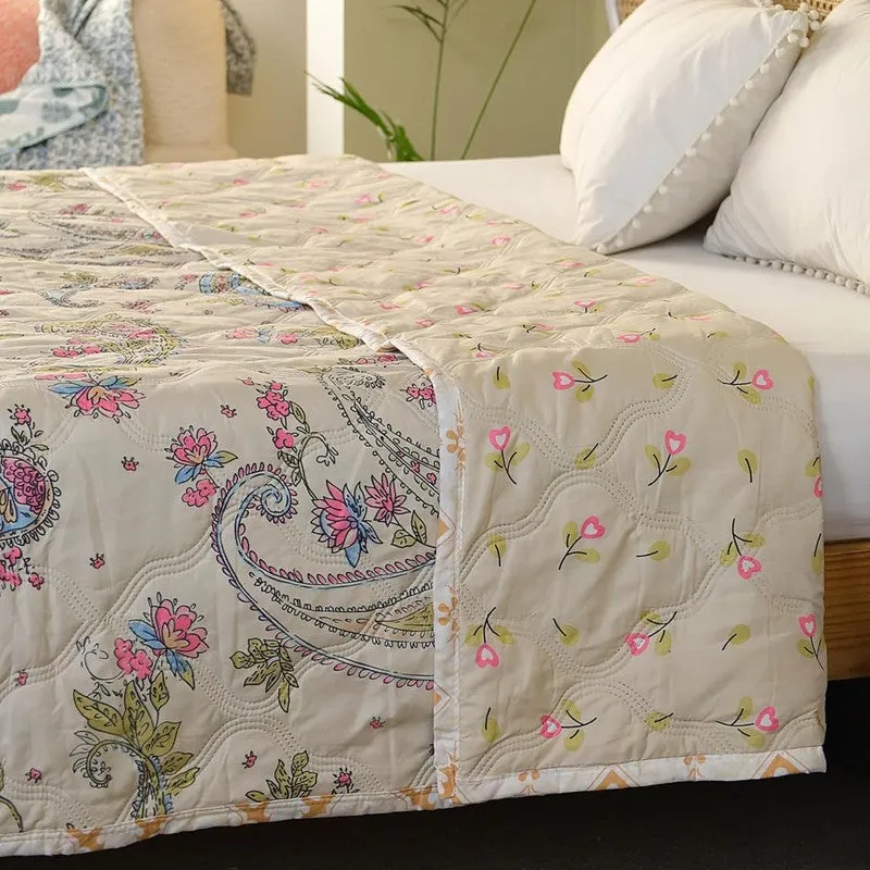 BlossomCalm Reversible Comforter - 220 GSM media 4