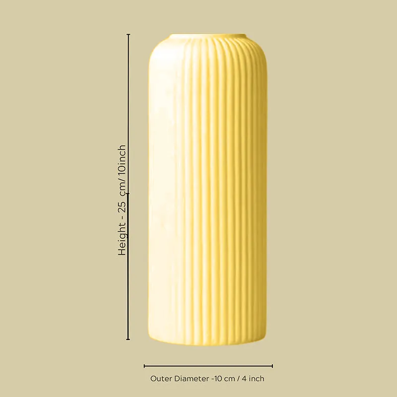 Aura Forma Ceramic Vase - Yellow media 6
