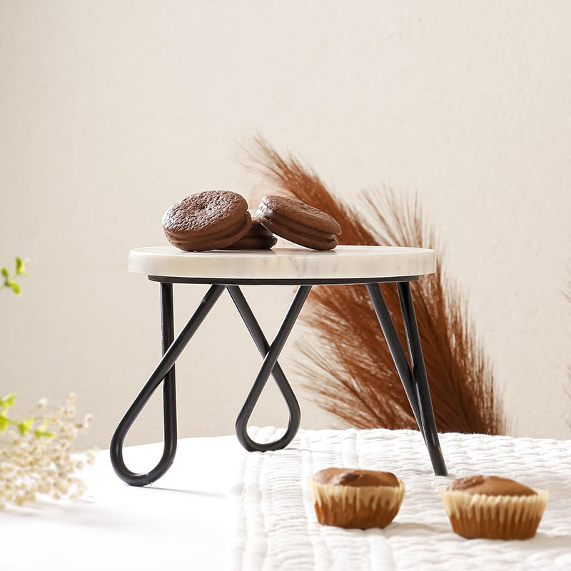 Crumbly Cake Stand media 4
