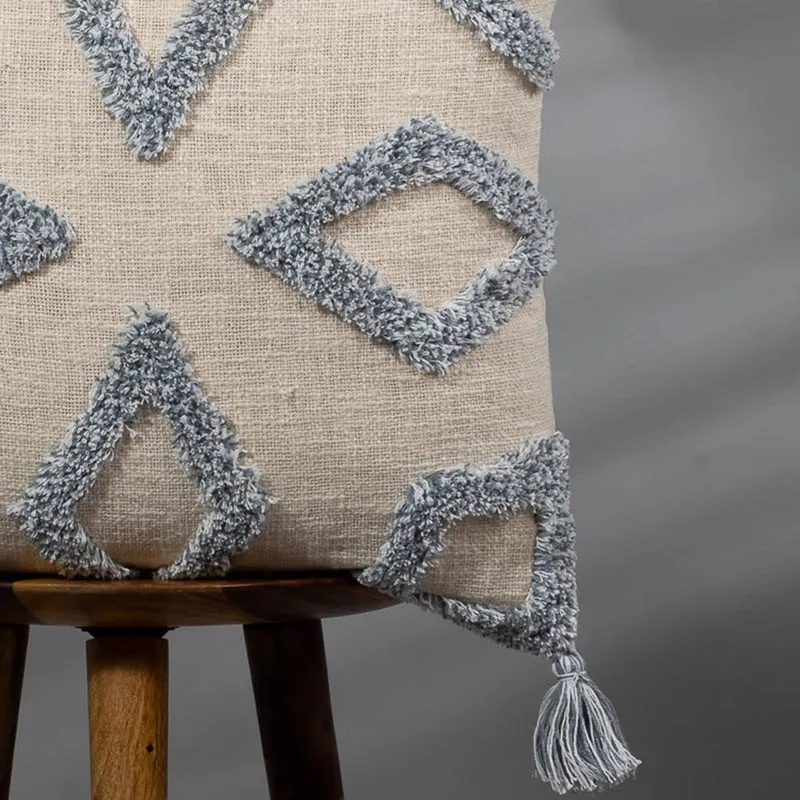 Earthloop Tufted Cushion Cover media 6