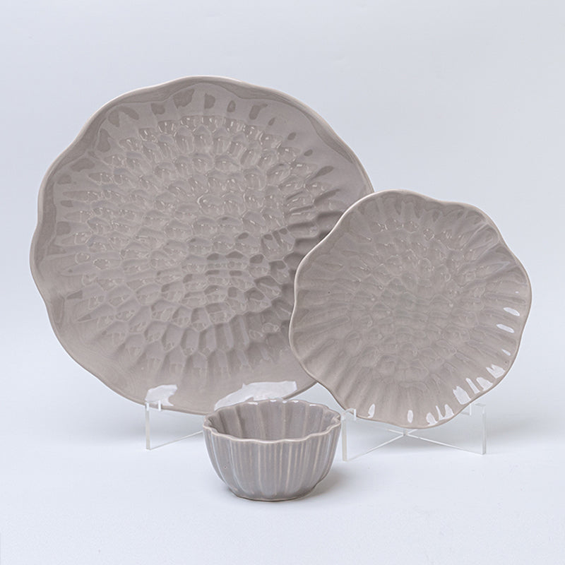 Ripple Ceramic Dinner Set - 18 Piece Set media 3