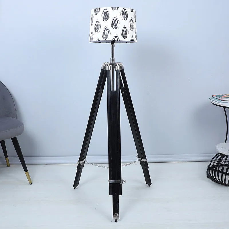 Tropica Printed Tripod Floor Lamp media 2
