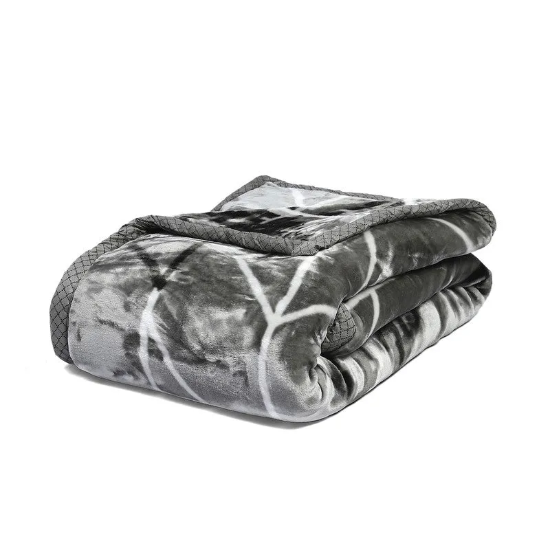 Monte Carlo Monochrome Mirage Blanket - 850 GSM media 6