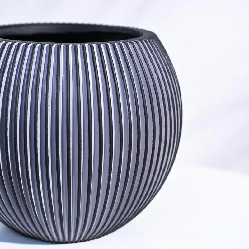 UGAOO Planter Vase Ball Groove - Black media 4