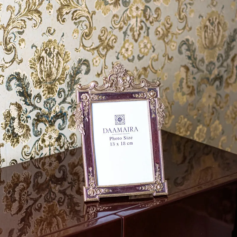 Vintage Crest Photo Frame media 3