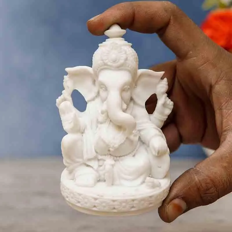 Pristine Ganpati Bappa Statue media 3