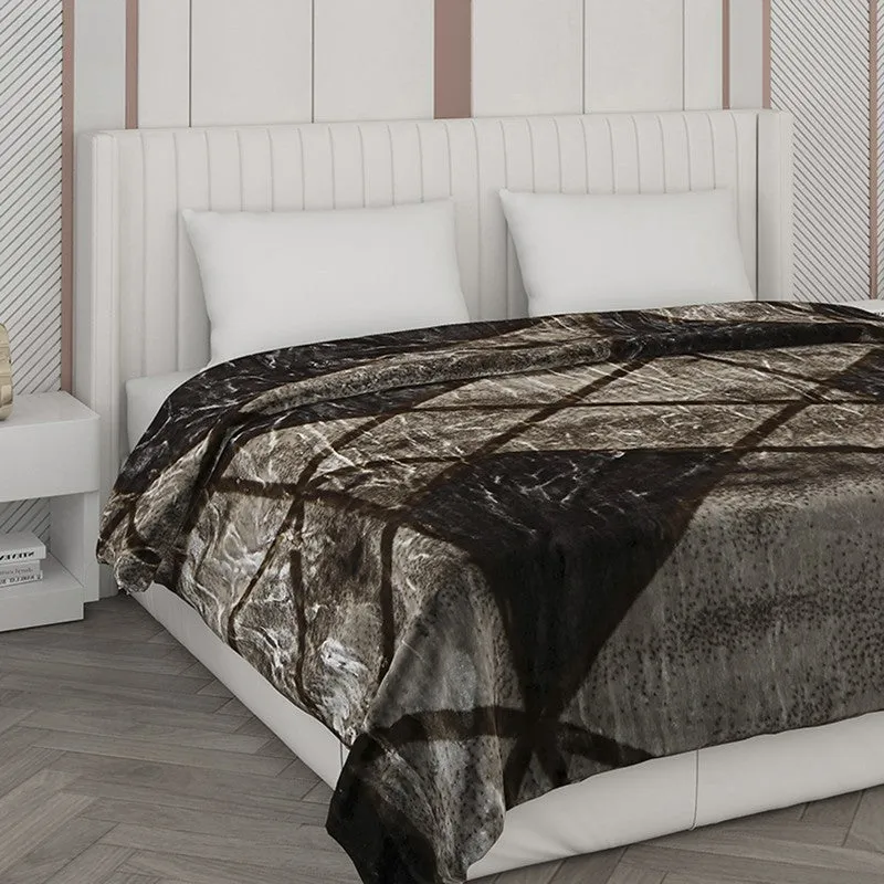 Monte Carlo Urban Eclipse Blanket - 850 GSM media 5