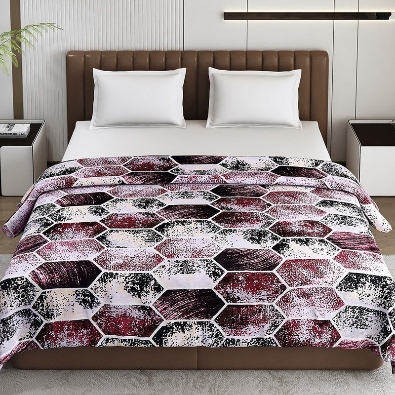 Monte Carlo Artnova Printed Polyester Blanket (Pink) - 300 GSM media 3