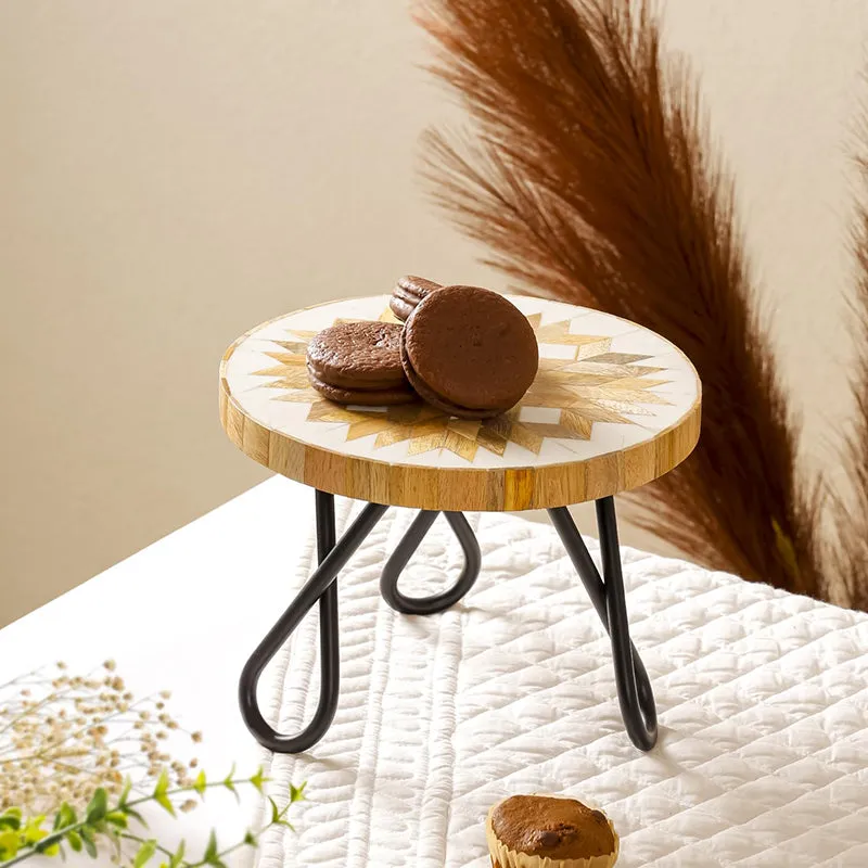Cakra Cake Stand media 1