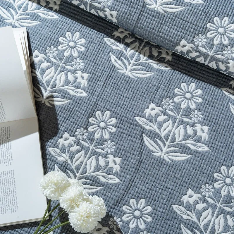 Ivory-Blue Floral Design Comforter media 5