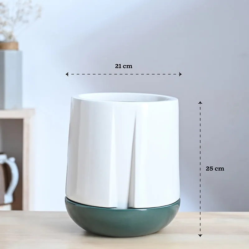 Ugaoo Duke of Drainage Ceramic Planter - White & Green media 8