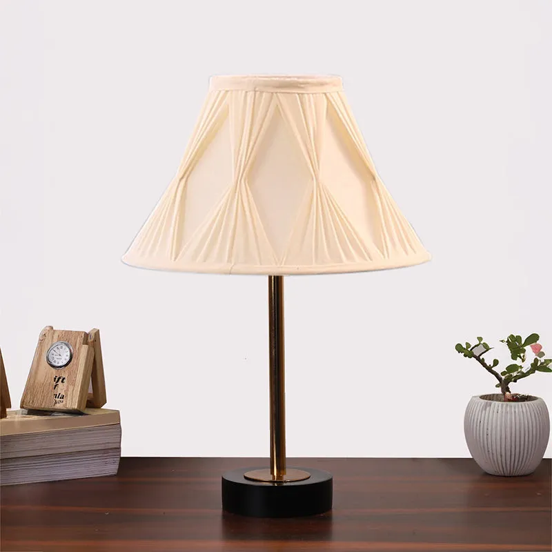 Pleatra Pinch Rodin Wooden Table Lamp - Ivory,Gold,Black media 3
