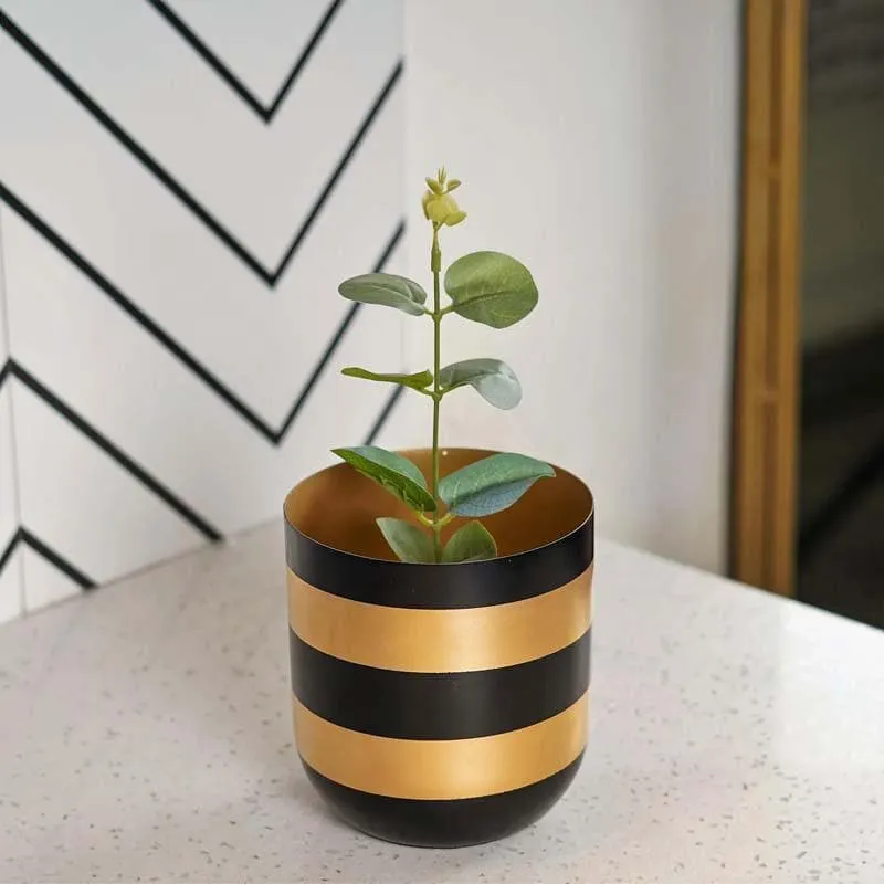 Synchrona Ribbed Table Planter media 7