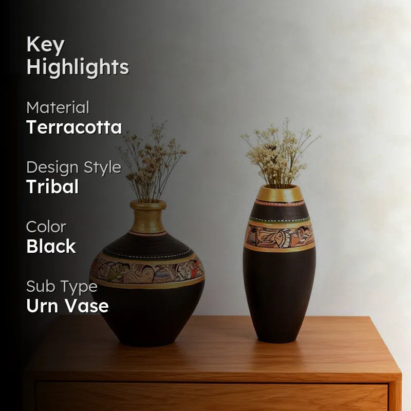 Machumu Tribal Terracotta Vase - Set Of Two media 2