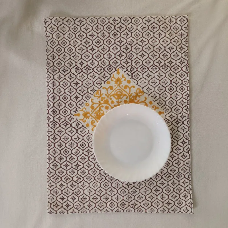 Contour Craft Canvas Table Mats - Set Of Four media 4