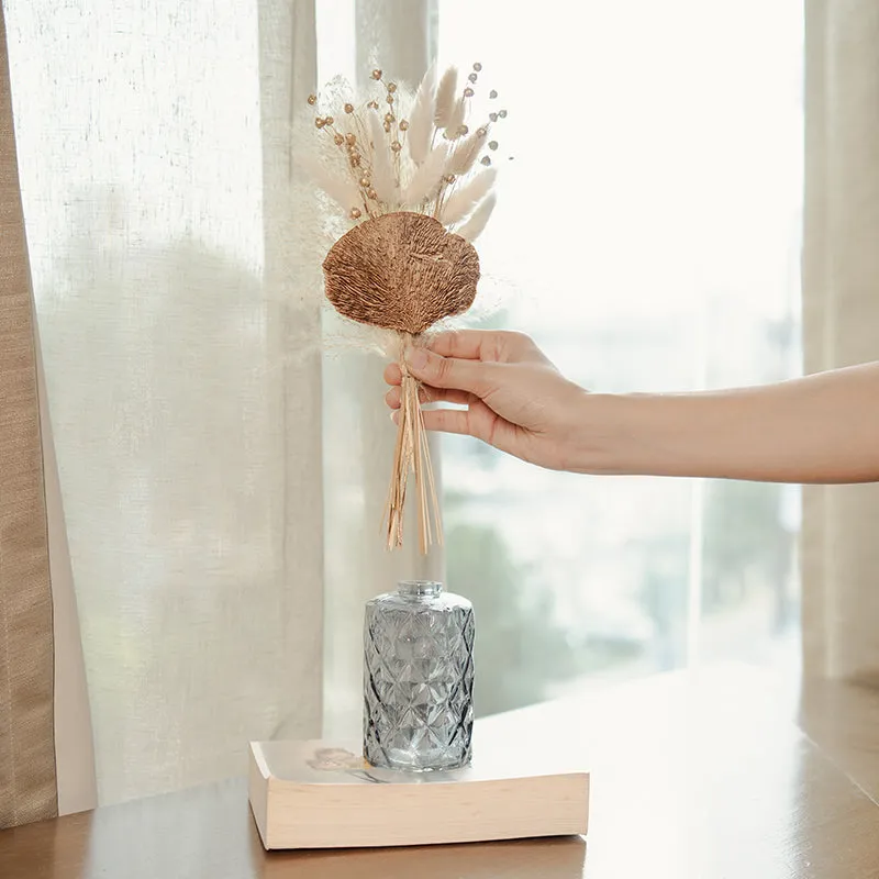 Elegant Glass Vase With Dried Flower Bunch media 6