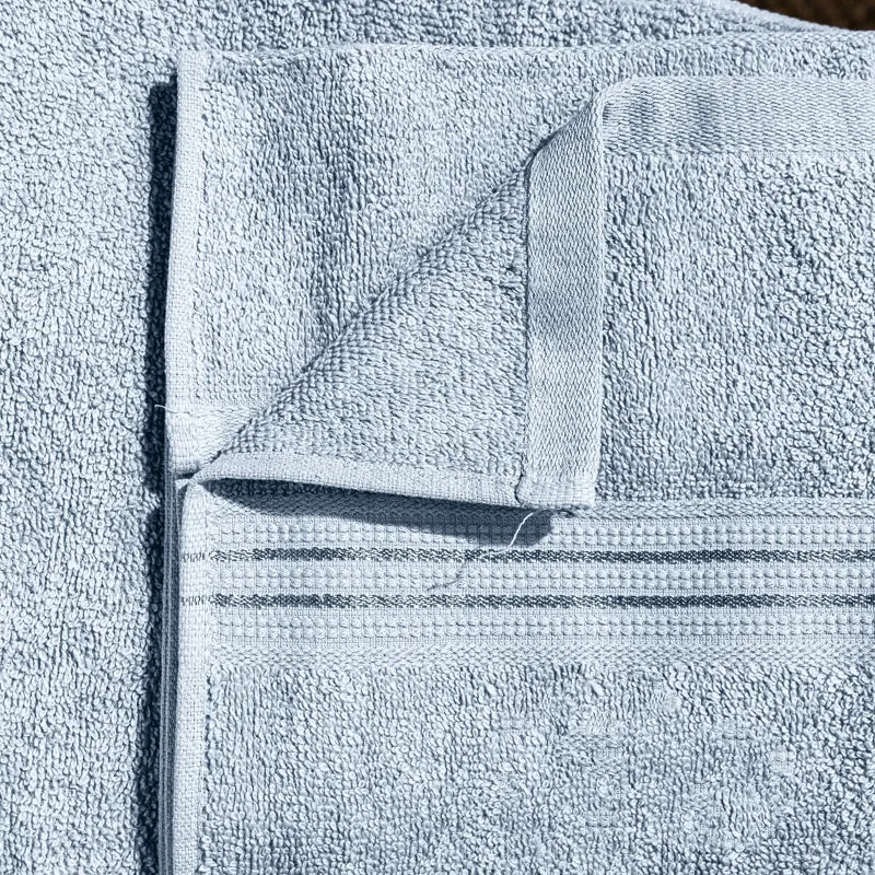 Micro Cotton LuxeDry Solid Bath Towel - Ice Blue media 6