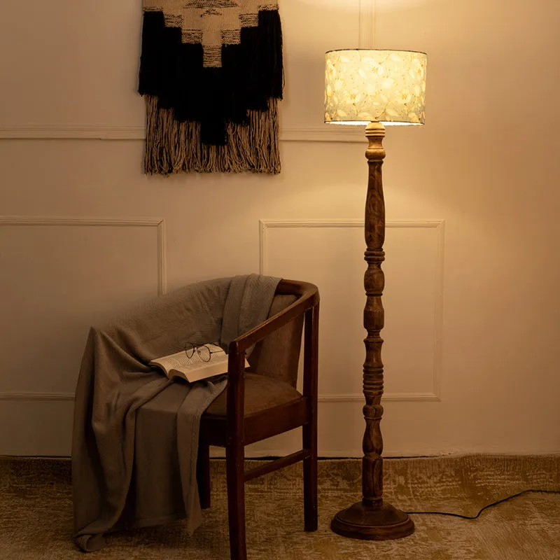 Whittla Bleu Flora Floor Lamp media 1