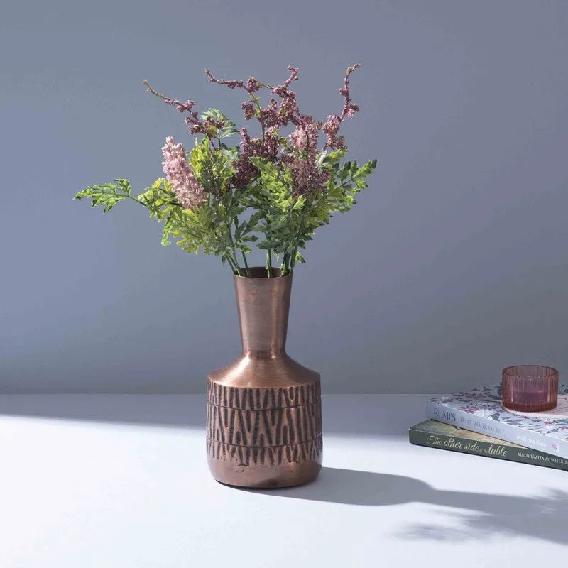 Antiqua III Iron Vase media 1