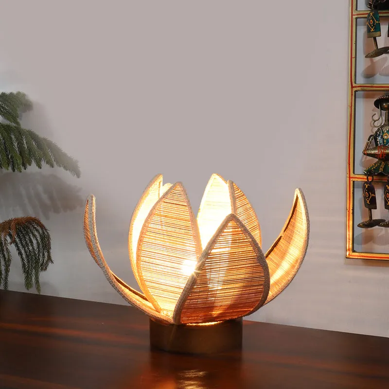 Aurelix Bamboo Rose Table Lamp - Beige media 2