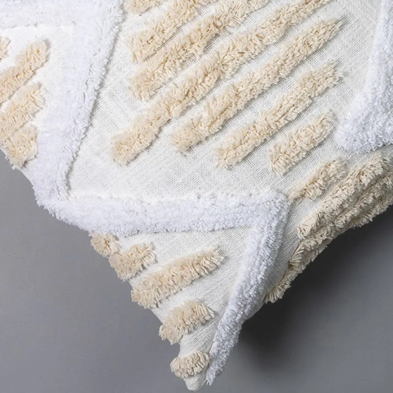 Chic Knot I Tufted Cushion Cover media 4