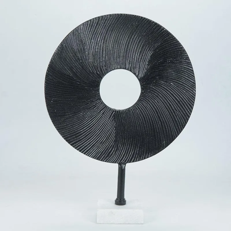 Solstice Loop Showpiece - Black media 3
