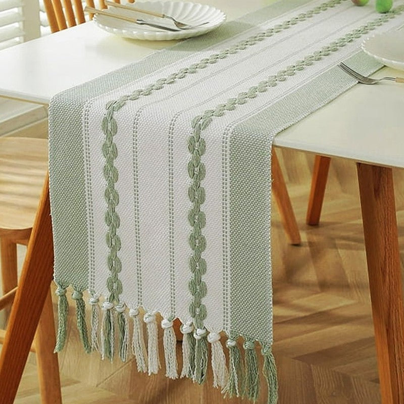 ArtGeo Cotton Table Runner - Green media 3